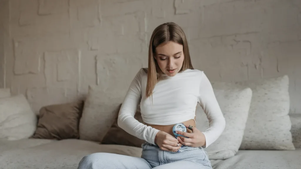 Lady is using Short-Acting Insulin.